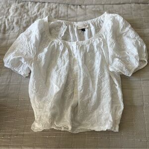 Universal Thread White Textured Blouse